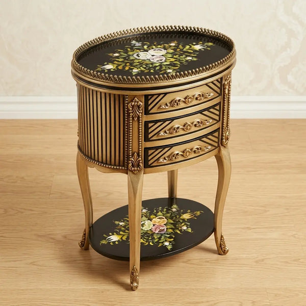 Champagne & Black Round Table – Floral Bouquet Design