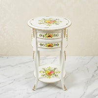 Ivory Round Table – Multicolor Floral Bouquet Design