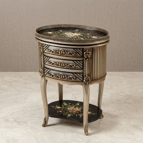 Champagne & Black Round Table – Floral Bouquet Design